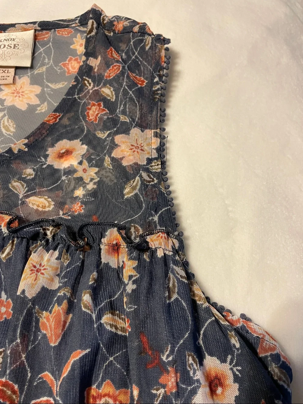 Knox Rose Navy Floral Top - Picture 5 of 10